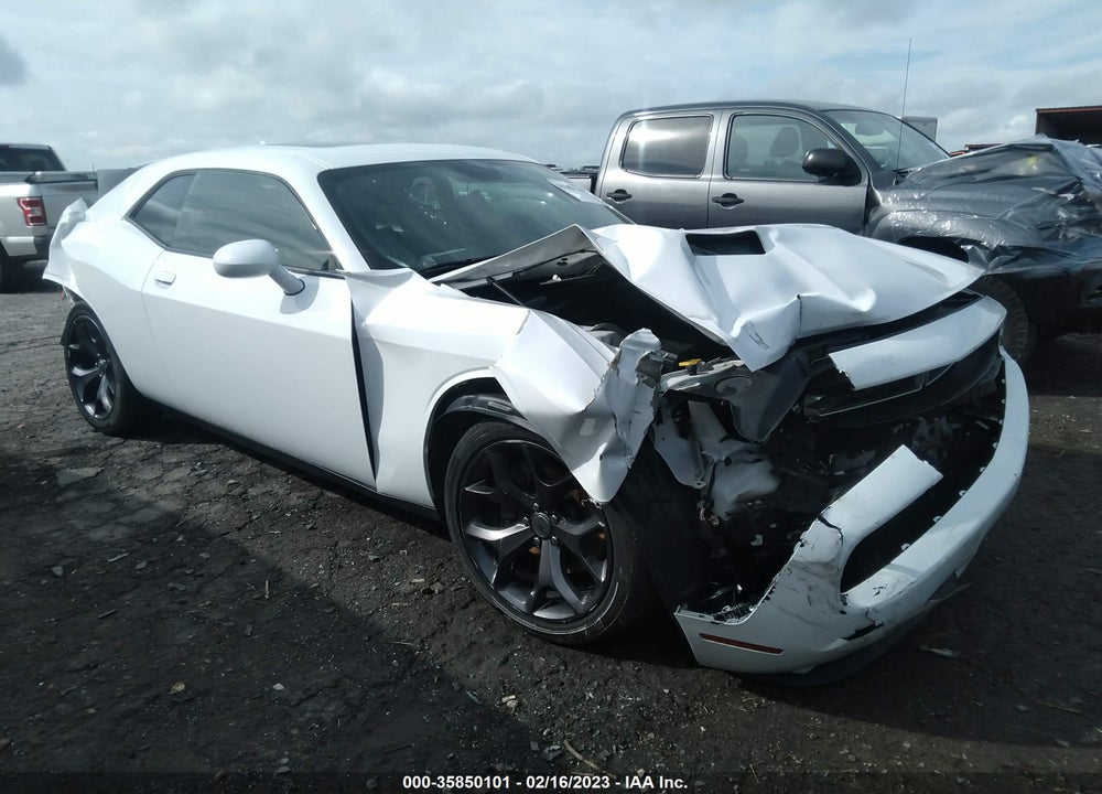 2018 DODGE CHALLENGER SXT PLUS VIN: 2C3CDZAG0JH259137