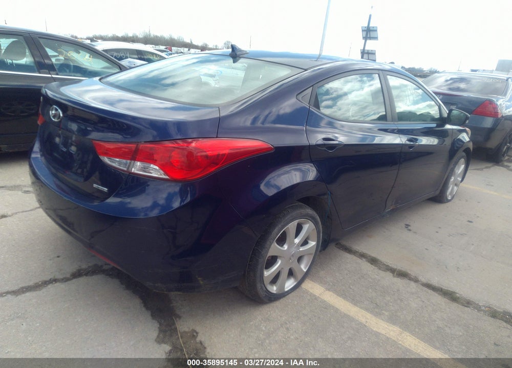 2011 HYUNDAI ELANTRA LIMITED VIN: 5NPDH4AE8BH016139
