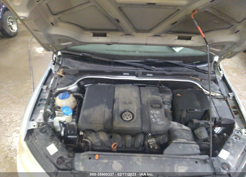 2011 VOLKSWAGEN JETTA 2.5L SE VIN: 3VWDZ7AJ9BM369430
