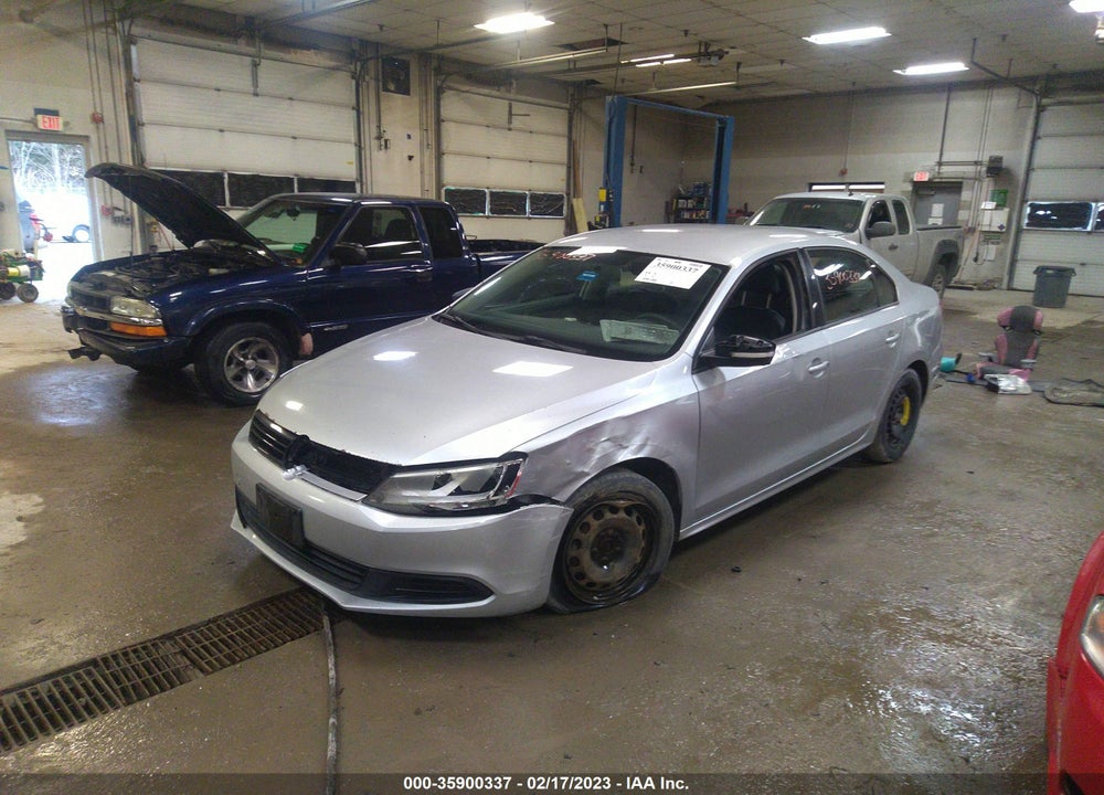 2011 VOLKSWAGEN JETTA 2.5L SE VIN: 3VWDZ7AJ9BM369430