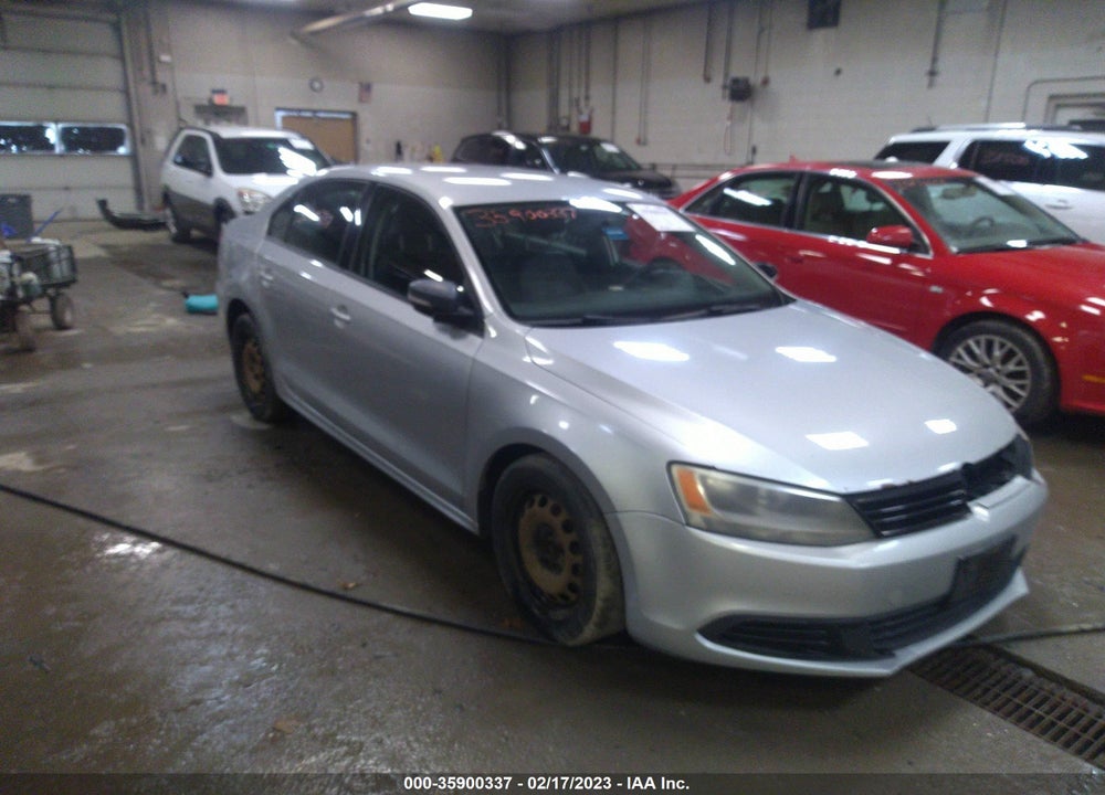 2011 VOLKSWAGEN JETTA 2.5L SE VIN: 3VWDZ7AJ9BM369430
