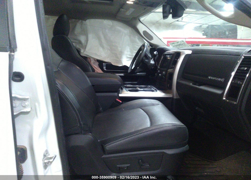2016 RAM 2500 LAIE VIN: 3C6UR5FL5GG269534