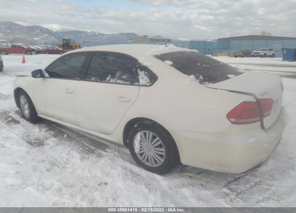 2015 VOLKSWAGEN PASSAT 1.8T S VIN: 1VWAT7A39FC074616