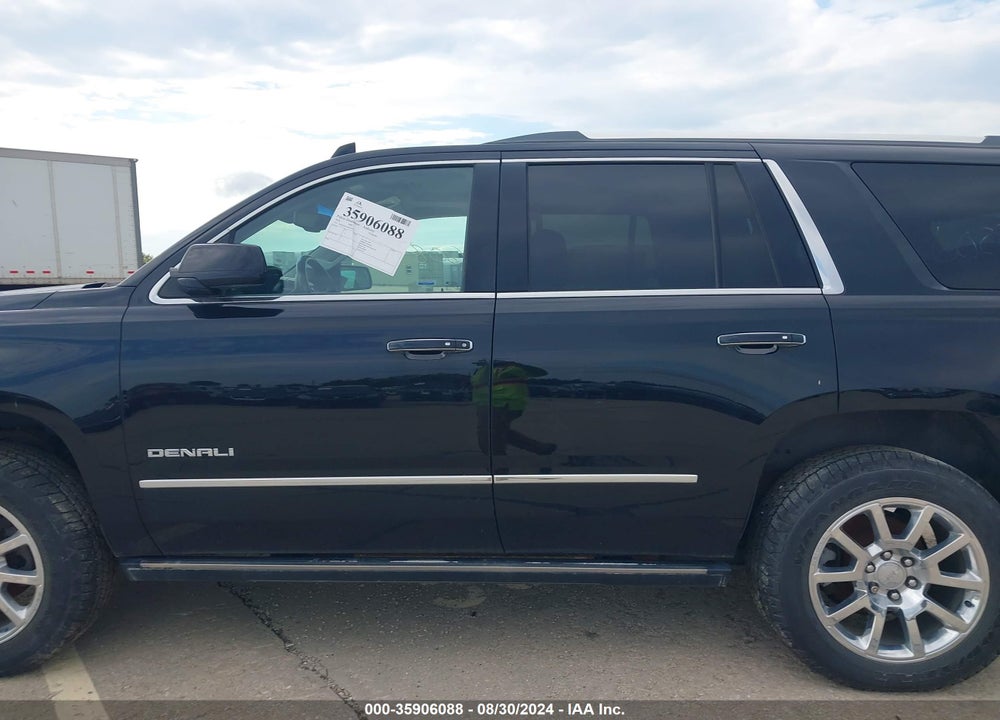 2016 GMC YUKON DENALI VIN: 1GKS2CKJ7GR354490