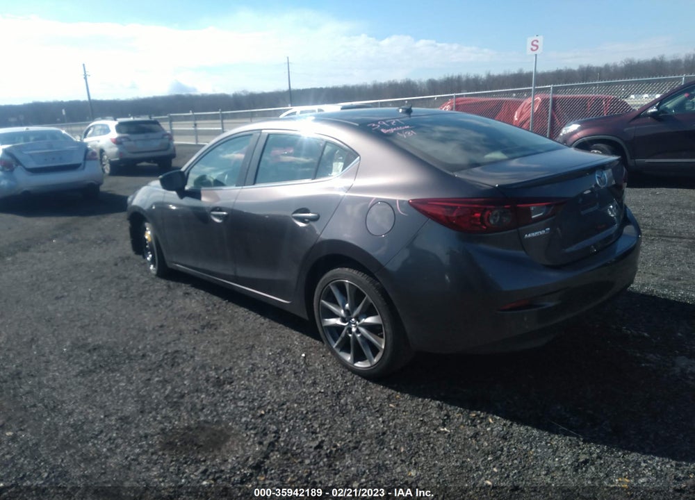 2018 MAZDA 3 TOURING VIN: 3MZBN1V31JM231844