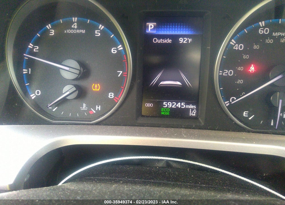 2018 TOYOTA RAV4 LE VIN: JTMZFREV5JJ204111
