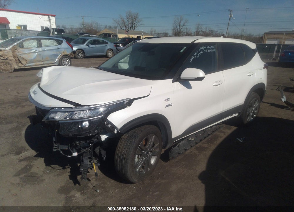 2022 KIA SELTOS LX VIN: KNDEPCAA3N7338596