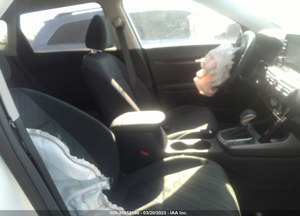 2022 KIA SELTOS LX VIN: KNDEPCAA3N7338596