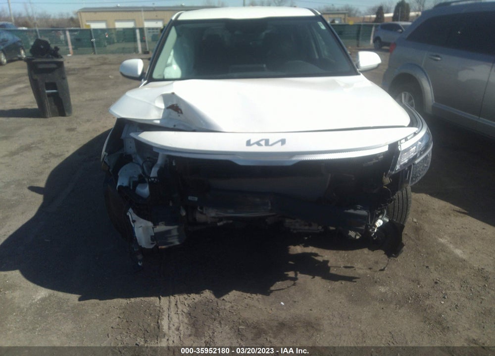 2022 KIA SELTOS LX VIN: KNDEPCAA3N7338596