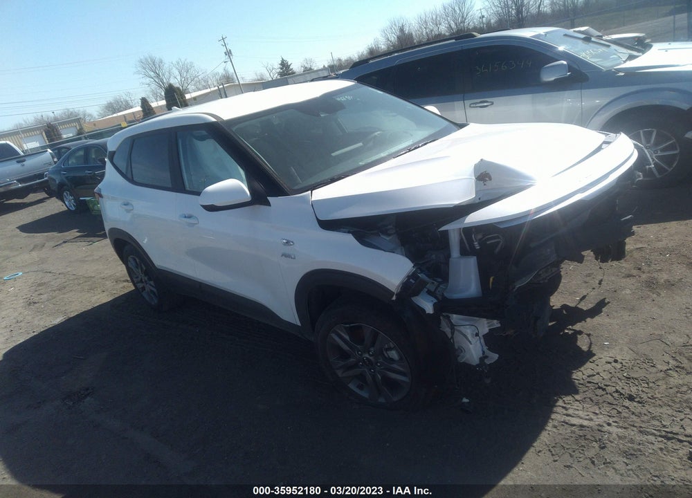 2022 KIA SELTOS LX VIN: KNDEPCAA3N7338596