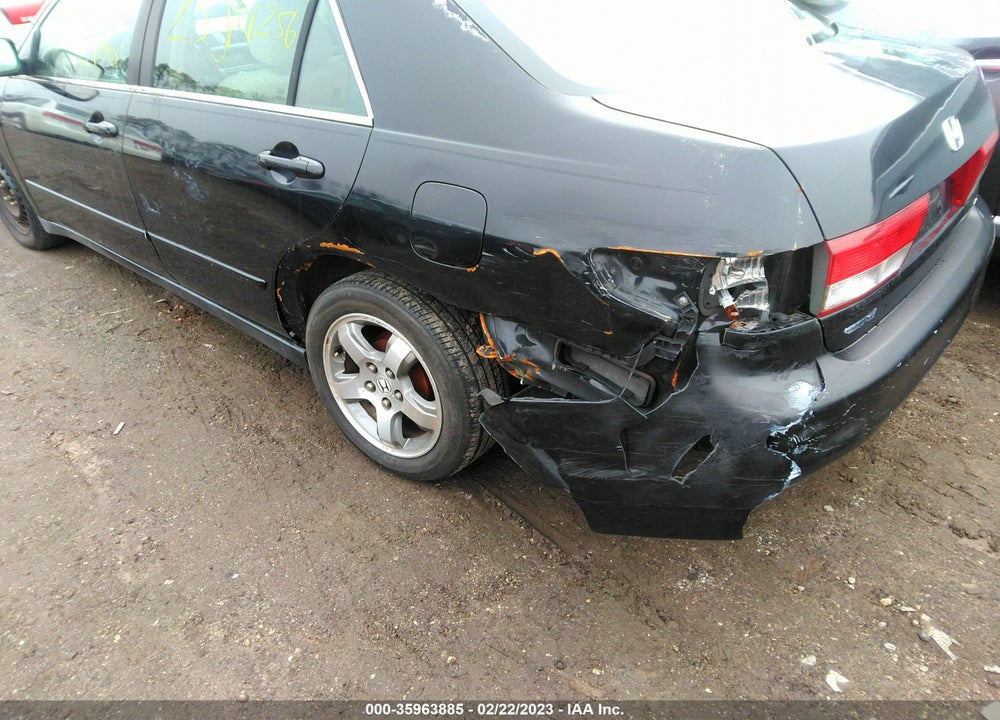 2004 HONDA ACCORD VIN: 1HGCM56324A157384