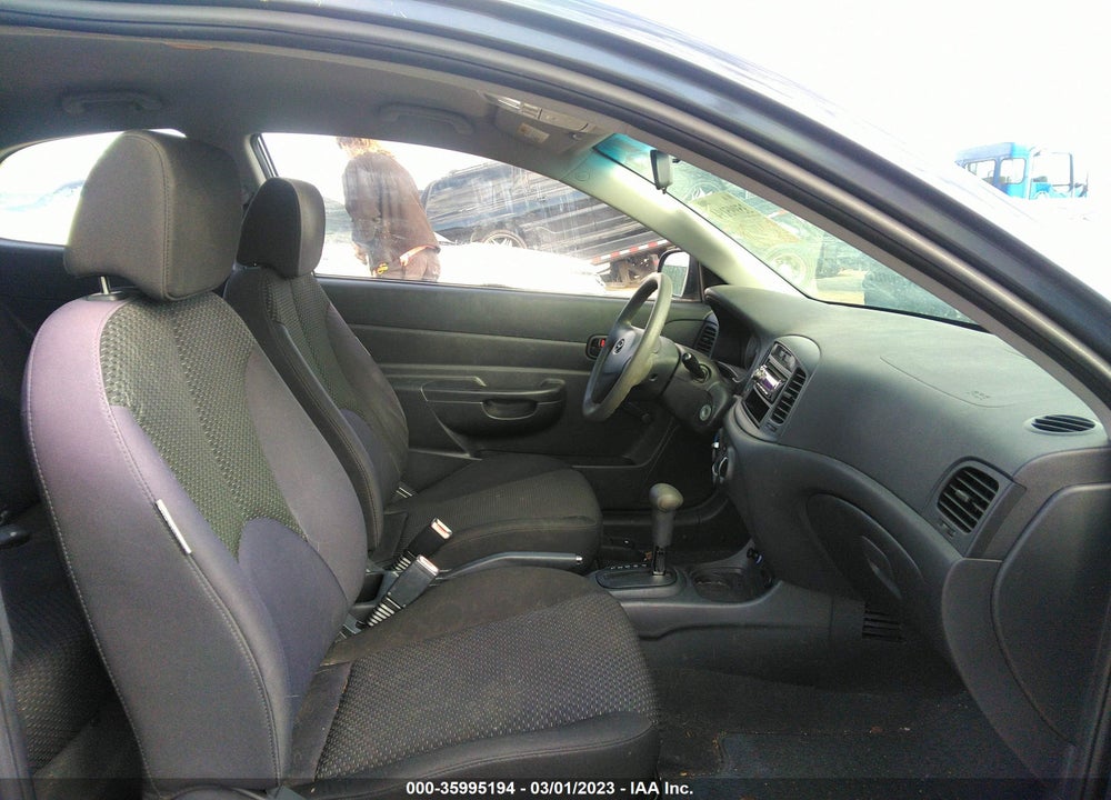 2010 HYUNDAI ACCENT GS VIN: KMHCM3AC2AU160334
