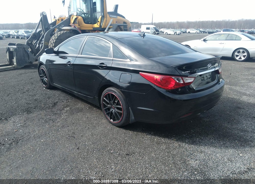2013 HYUNDAI SONATA GLS VIN: 5NPEB4AC1DH609557