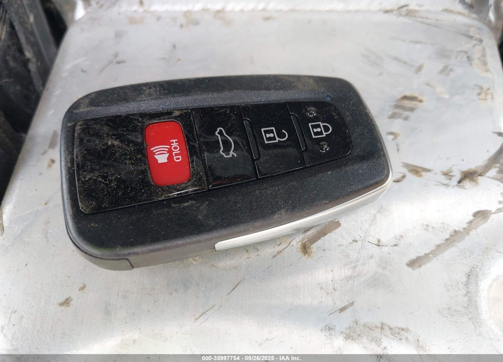 2019 TOYOTA CAMRY VIN: 4T1B61HK8KU830672