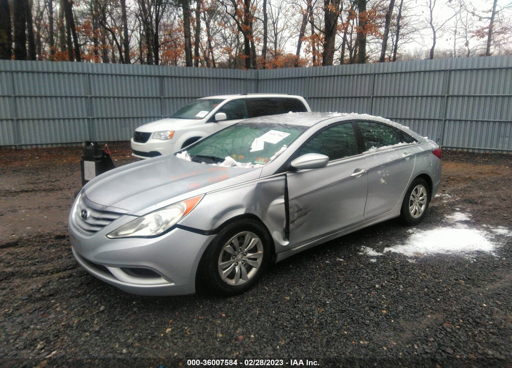 2011 HYUNDAI SONATA VIN: 5NPEB4AC5BH010285