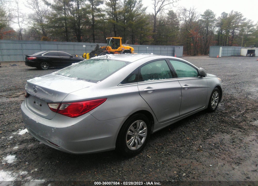 2011 HYUNDAI SONATA VIN: 5NPEB4AC5BH010285