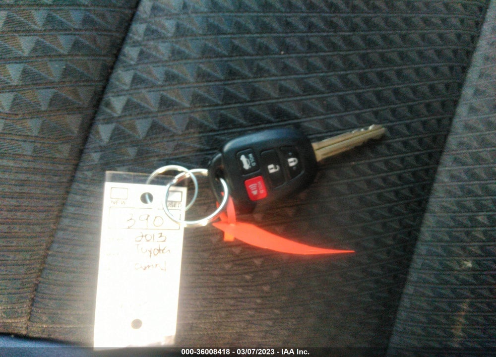 2013 TOYOTA CAMRY SE VIN: 4T1BF1FK8DU218817