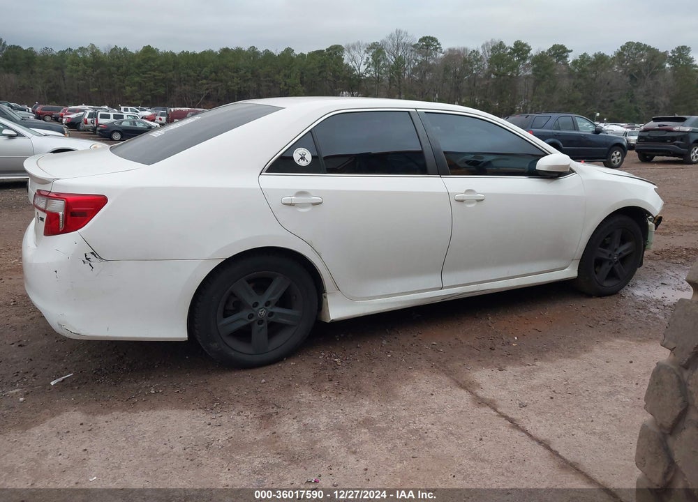 2014 TOYOTA CAMRY SE VIN: 4T1BF1FK4EU363337