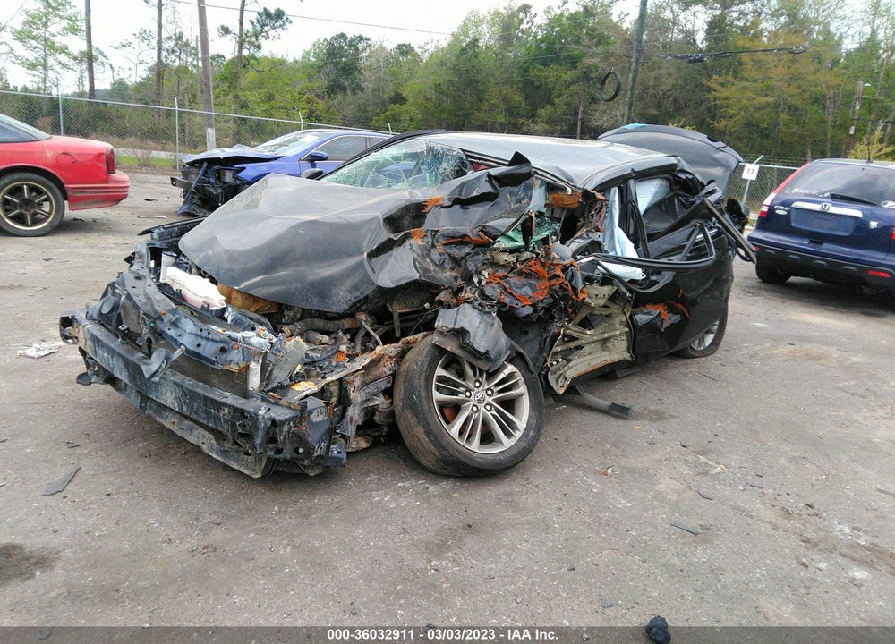 2017 TOYOTA CAMRY SE VIN: 4T1BF1FK2HU769654