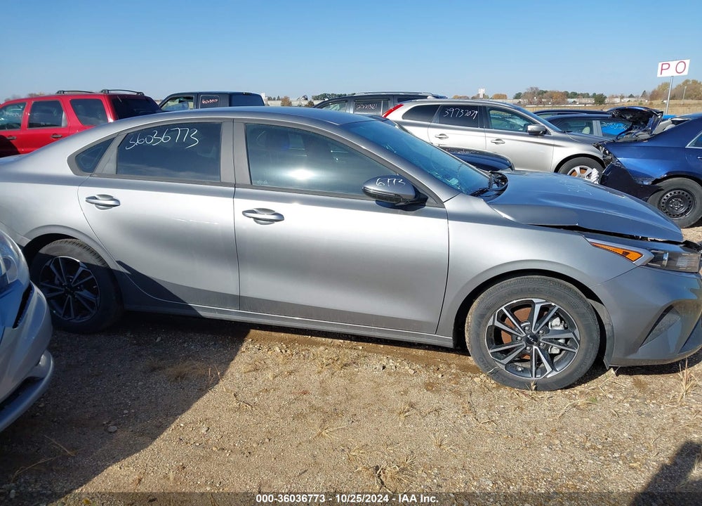 2022 KIA FORTE VIN: 3KPF24AD3NE503081