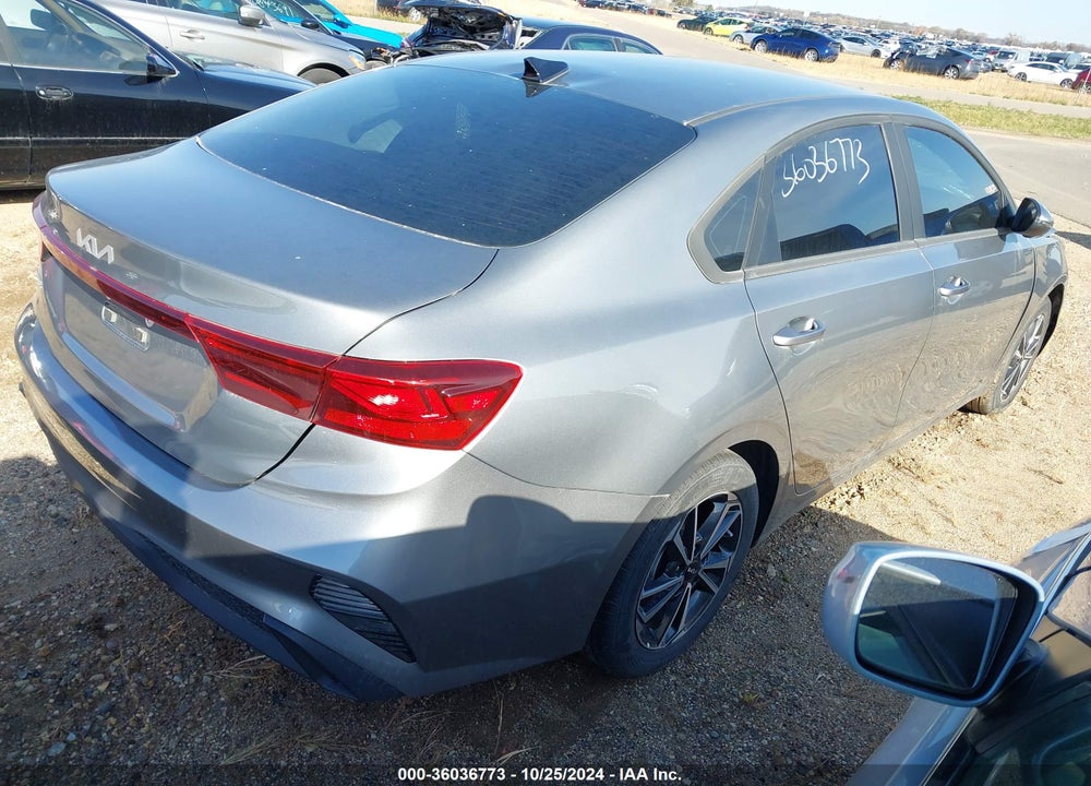 2022 KIA FORTE VIN: 3KPF24AD3NE503081