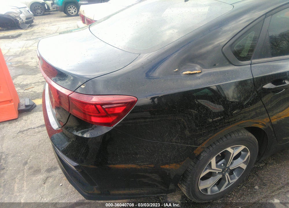 2019 KIA FORTE LXS VIN: 3KPF24AD0KE020434