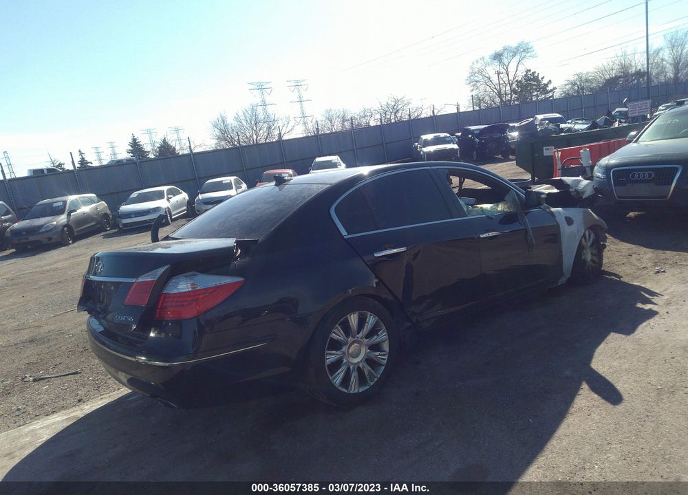 2009 HYUNDAI GENESIS 3.8 VIN: KMHGC46E29U033048