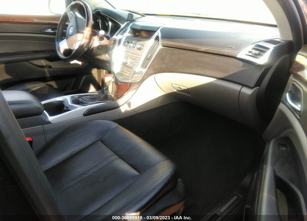 2011 CADILLAC SRX PERFORMANCE COLLECTION VIN: 3GYFNEEY5BS510101