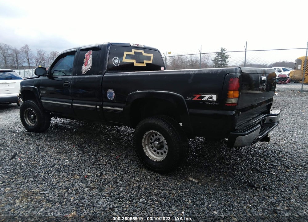 2000 CHEVROLET SILVERADO 1500 LT VIN: 2GCEK19T7Y1274251