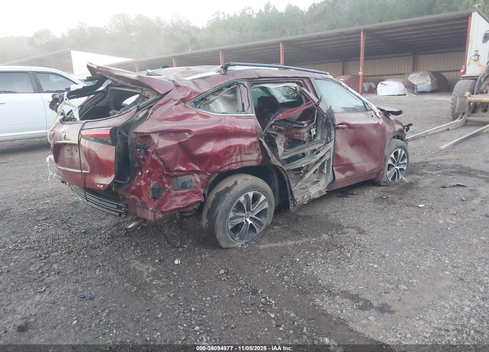 2020 TOYOTA HIGHLANDER XLE VIN: 5TDHZRAH9LS003546