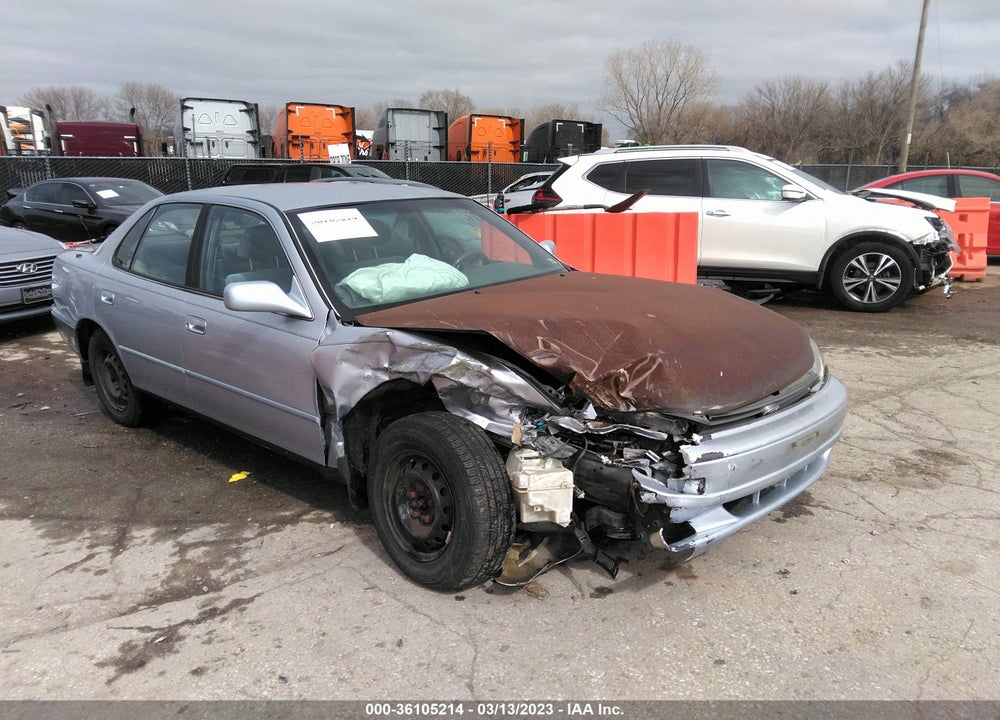 1994 TOYOTA CAMRY LE VIN: 4T1SK12E3RU849154