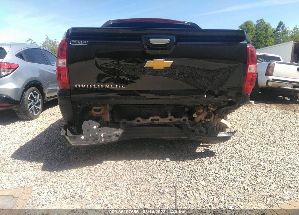 2013 CHEVROLET AVALANCHE LS VIN: 3GNMCEE06DG170161