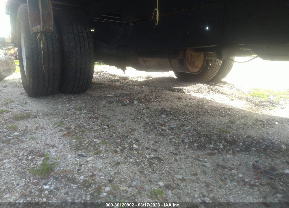 2010 FORD E-350 CUTAWAY VIN: 1FDWE3FL1ADA15806
