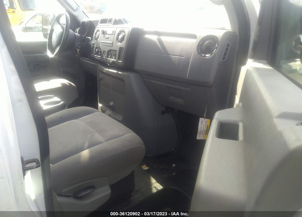 2010 FORD E-350 CUTAWAY VIN: 1FDWE3FL1ADA15806