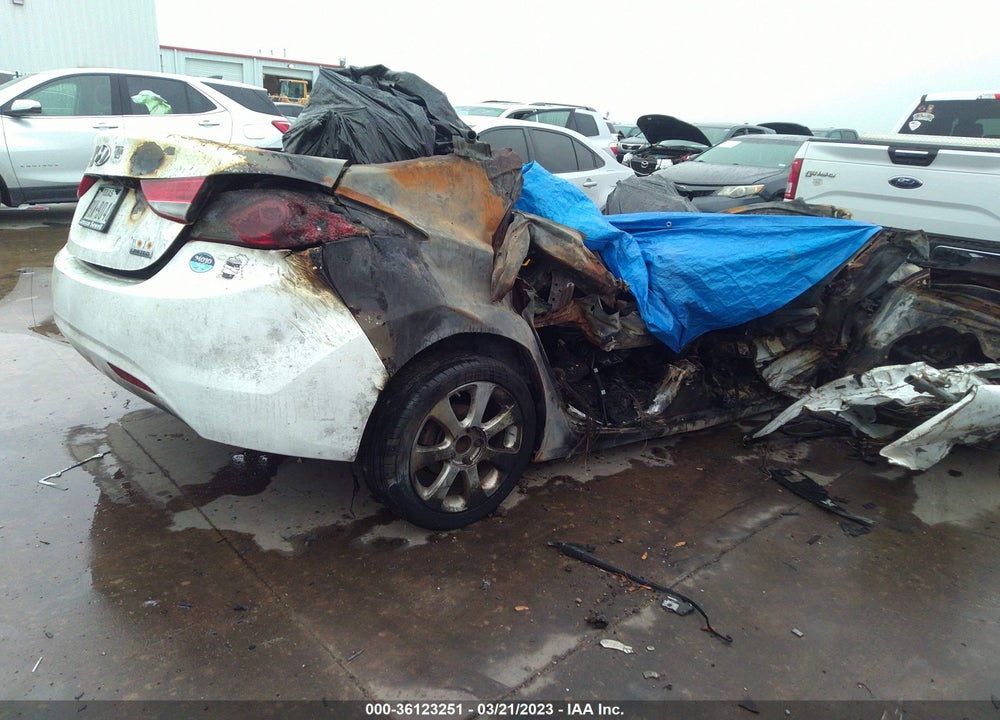 2013 HYUNDAI ELANTRA LIMITED VIN: 5NPDH4AEXDH273810