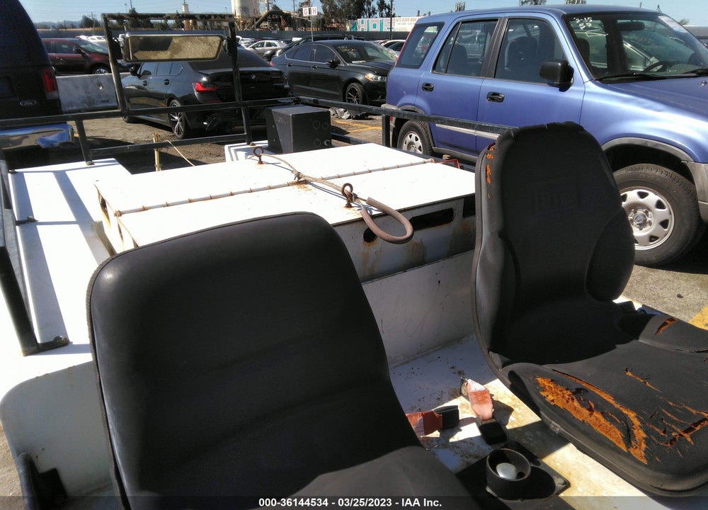 2004 EQUIPMENT STEEL TUG MANUFAC MX4-45 VIN: 00000000000057098