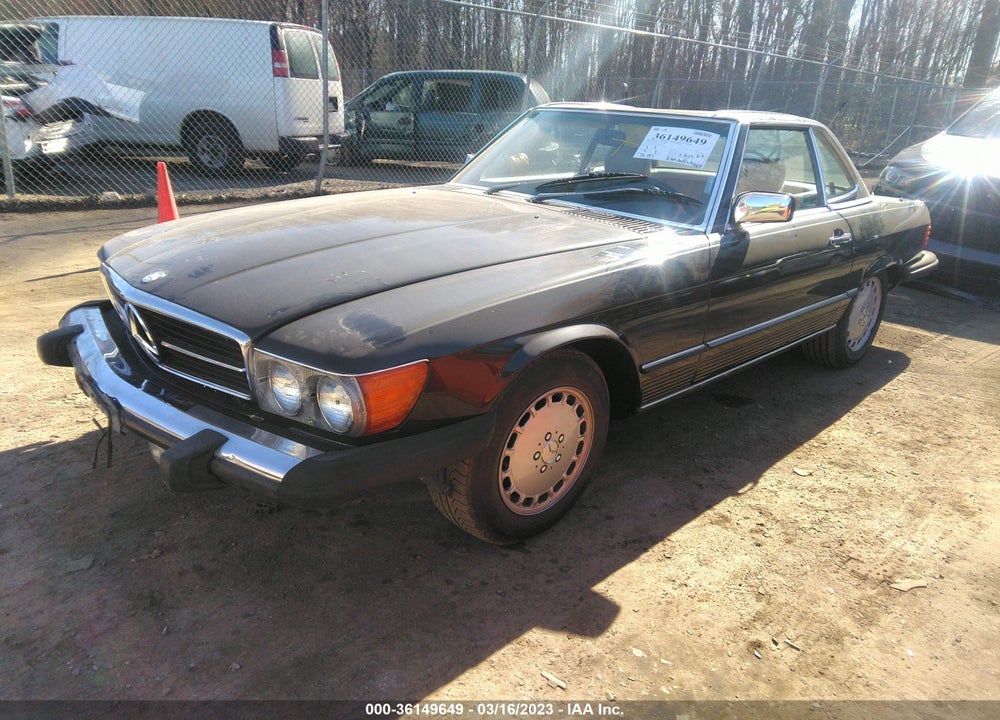 1988 MERCEDES-BENZ 560 SL VIN: WDBBA48D4JA086699