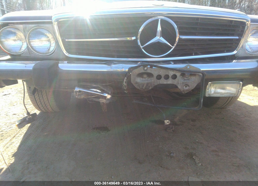 1988 MERCEDES-BENZ 560 SL VIN: WDBBA48D4JA086699