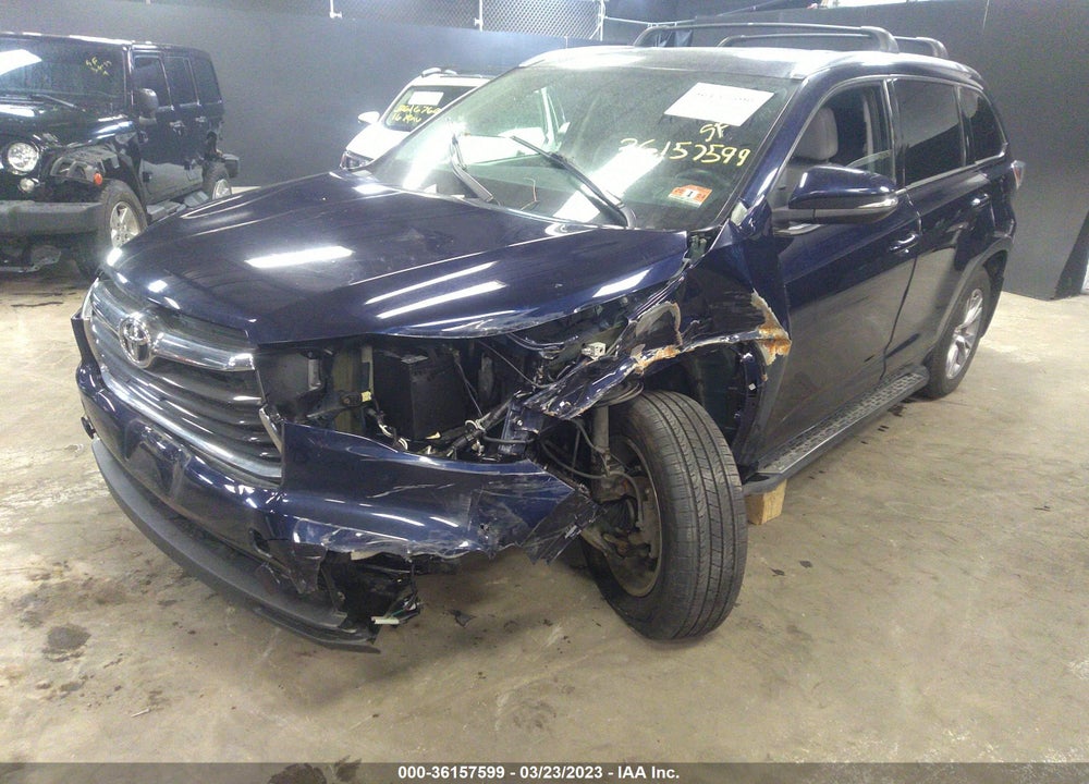 2015 TOYOTA HIGHLANDER XLE V6 VIN: 5TDJKRFH4FS189659