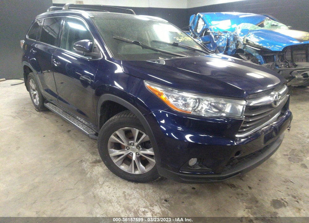 2015 TOYOTA HIGHLANDER XLE V6 VIN: 5TDJKRFH4FS189659