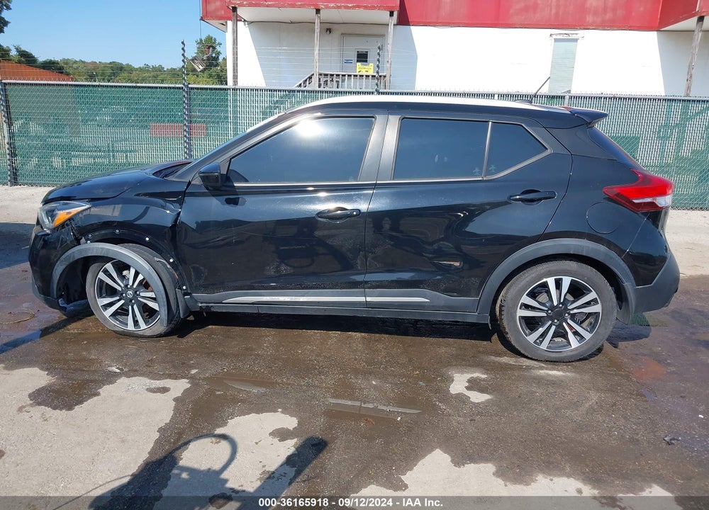 2018 NISSAN KICKS SR VIN: 3N1CP5CU6JL541291
