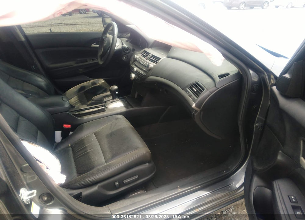 2011 HONDA ACCORD VIN: 1HGCP2F63BA011475