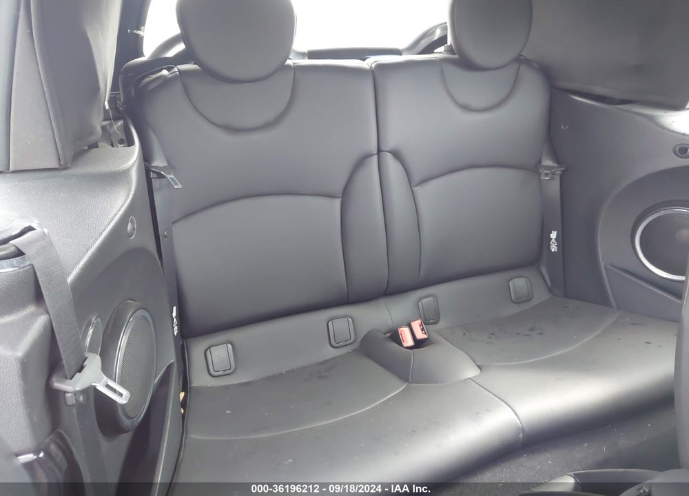 2011 MINI COOPER S VIN: WMWZP3C51BTX84263