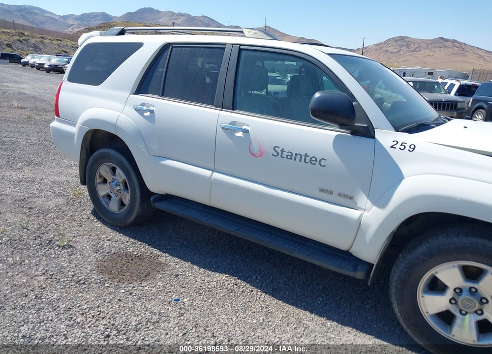 2009 TOYOTA 4RUNNER SR5 V6 VIN: JTEBU14R79K039872
