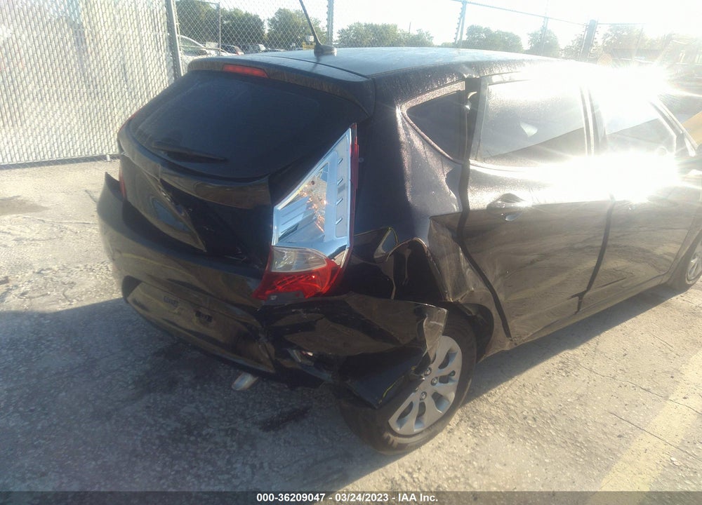 2016 HYUNDAI ACCENT VIN: KMHCT5AE2GU244291