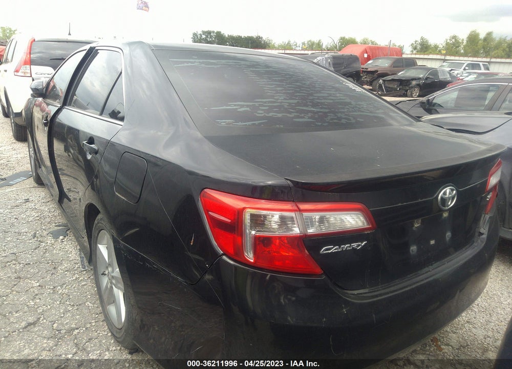 2014 TOYOTA CAMRY SE VIN: 4T1BF1FK1EU435210