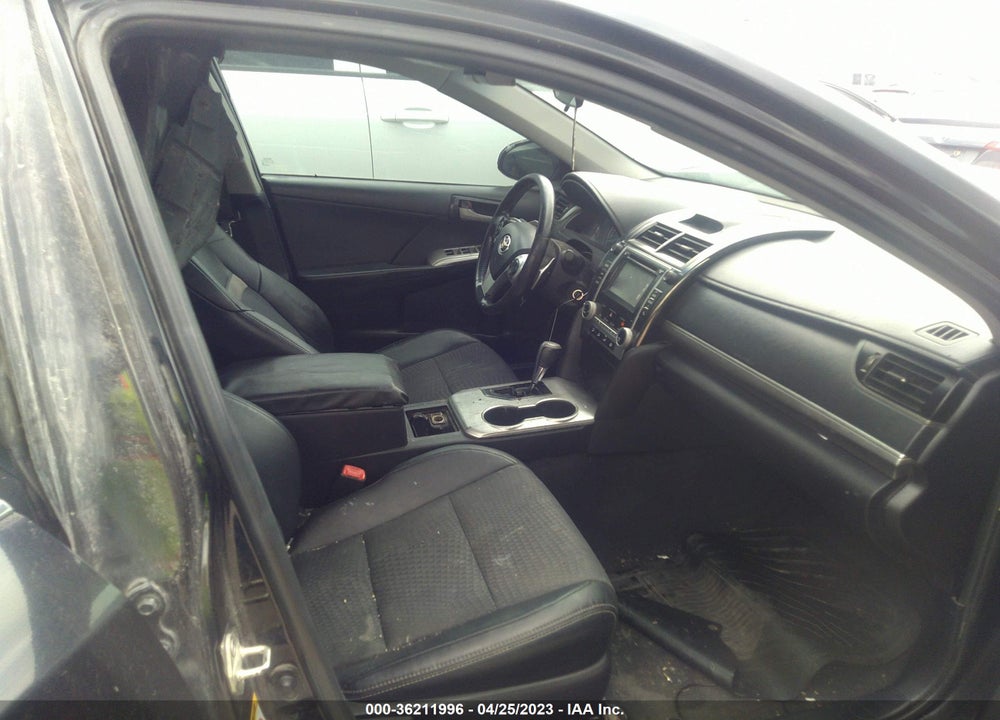 2014 TOYOTA CAMRY SE VIN: 4T1BF1FK1EU435210