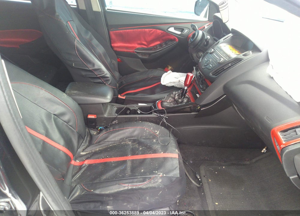 2018 FORD FOCUS VIN: 1FADP3K24JL251414