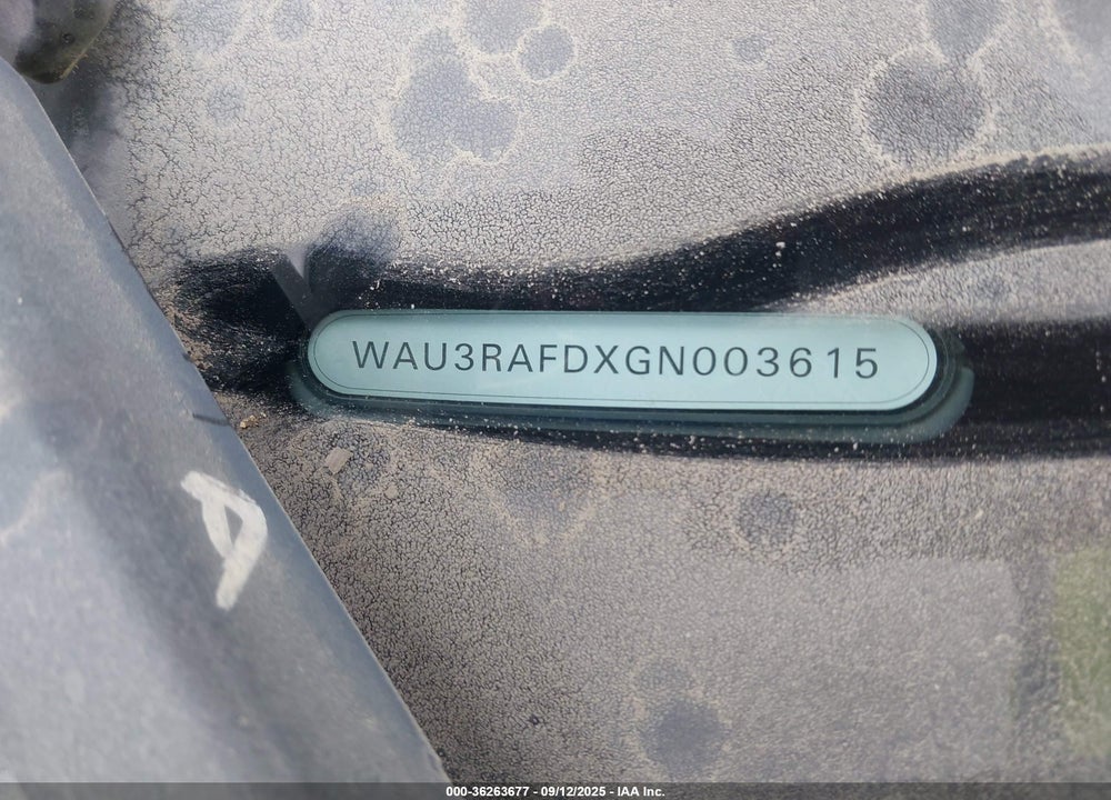 2016 AUDI A8 VIN: WAU3RAFDXGN003615