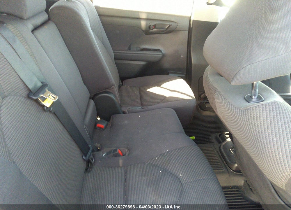 2021 TOYOTA HIGHLANDER LE VIN: 5TDBZRBH2MS134663
